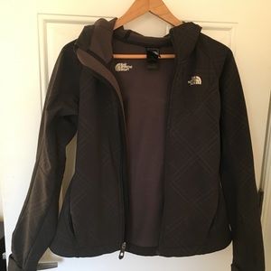 Black Northface winter jacket with hood - Small